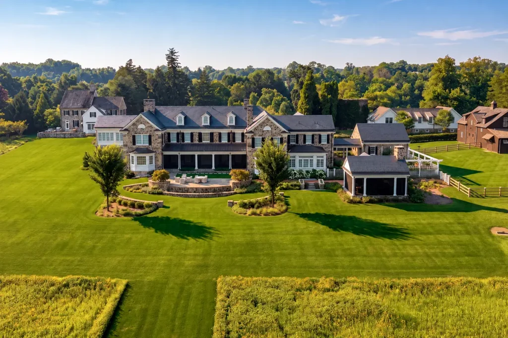 Healthy estate lawn cared for by Kelly Grow Turf in Bucks County, PA